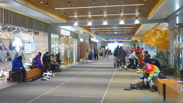 阿勒泰滑雪装备指南：打造完美滑雪体验的必备推荐