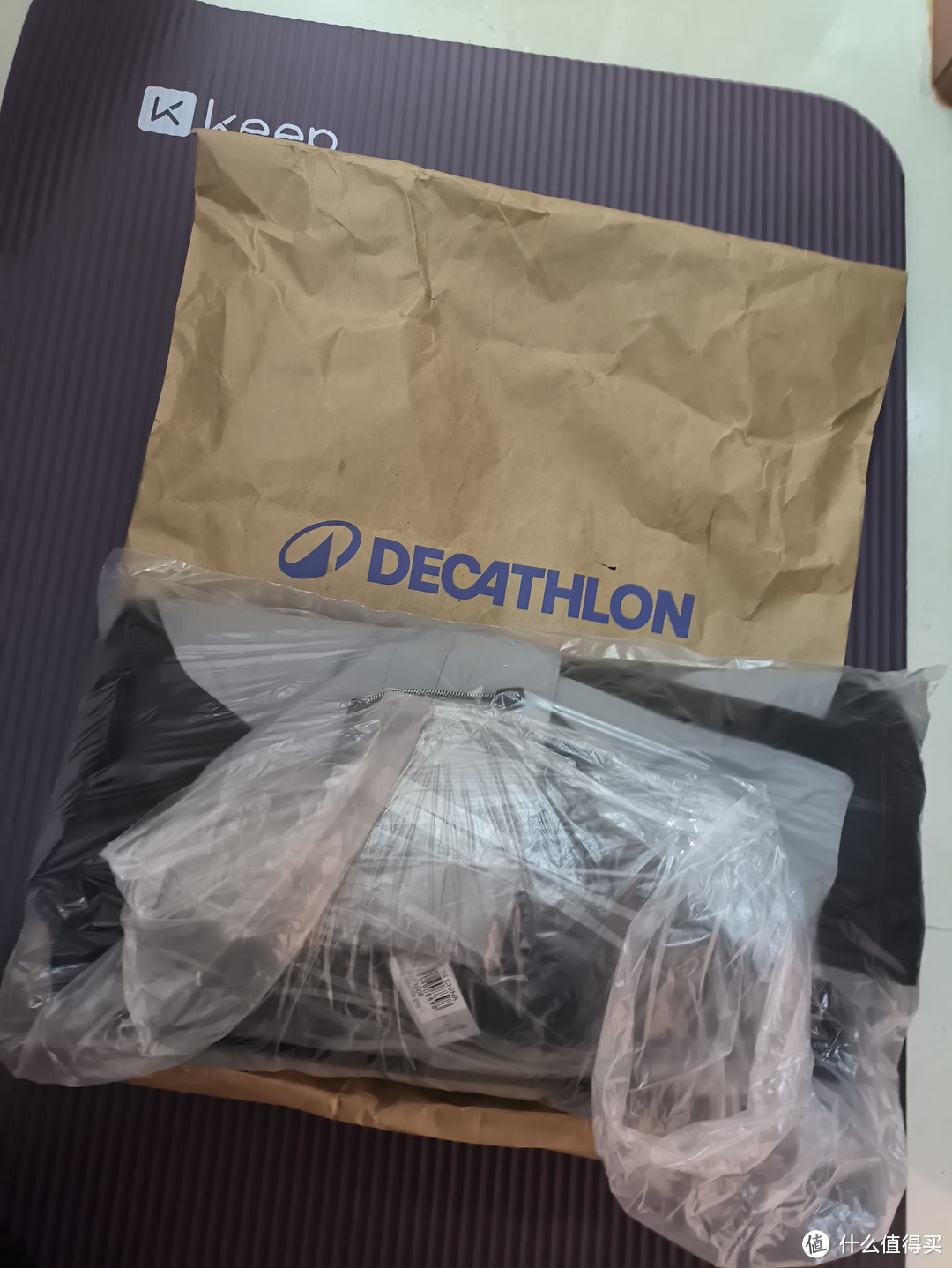 144元迪卡侬snb100滑雪服开箱,专业性价比滑雪装备。