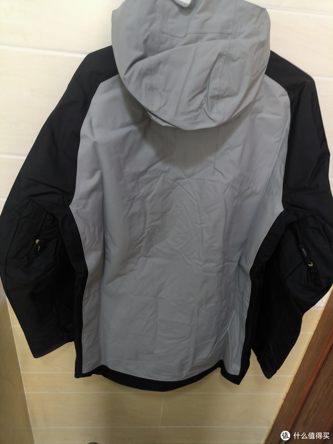 144元迪卡侬snb100滑雪服开箱,专业性价比滑雪装备。