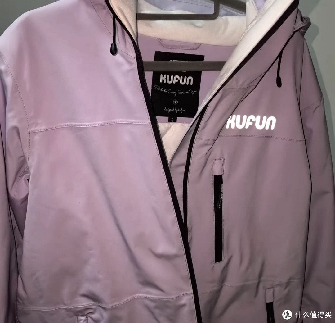 专业滑雪装备大赏!男女通吃,炫酷登场!